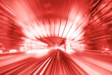 yıl 2019 yaşam mercan renk ışıklar, uzun pozlama, metro ve ulaşım, hareketleri. livingcoral