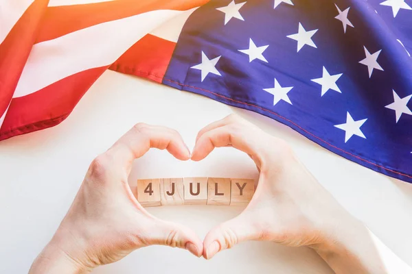 Viering van Onafhankelijkheidsdag. Verenigde Staten van Amerika vlag achtergrond voor 4 juli — Stockfoto