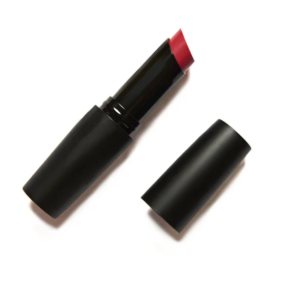 Lipstik Merah Dengan Paket Hitam Diisolasi Pada Latar Belakang Putih — Stok Foto