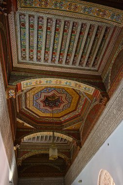 Fas 'ta tavan kiremitleri sanatı