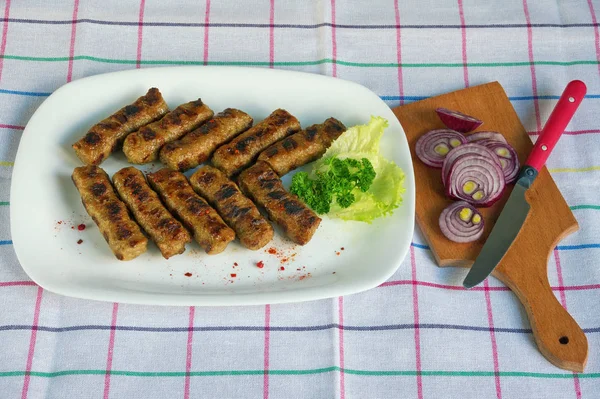 Балканская Кухня Cevapi Жареное Блюдо Фарша — стоковое фото