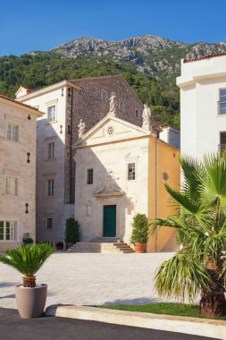 Karadağ, Perast antik şehir St. Mark Kilisesi ile görünümünü