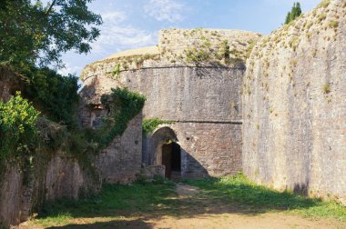 Antik sur. Karadağ. Spanjola kale (İspanyol kale) Herceg Novi şehir duvarları