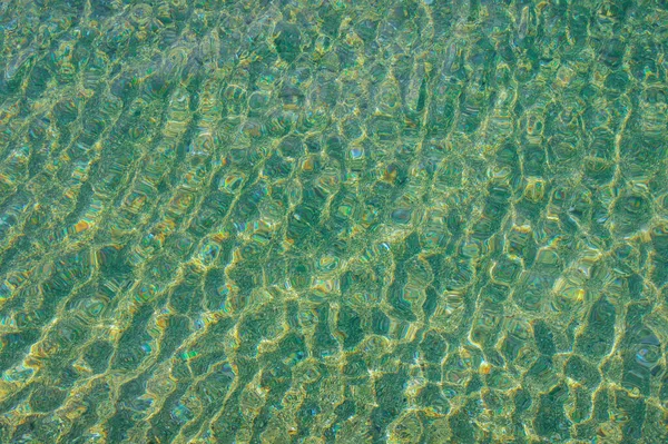 Płytka Woda Spokojny Słoneczny Dzień Tło Piaszczysta Plaża Morza Adriatyckiego — Zdjęcie stockowe