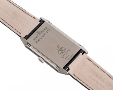 Jaeger LeCoultre el yaralanması saatinin ayrıntıları, 1931 modeline ters haraç, referans 277.8.62 çelik kasa. Milan, İtalya, 14 Nisan 2025.