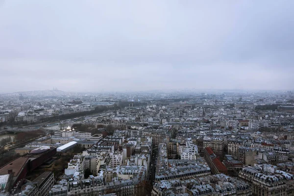Париж видно з Ейфелевої вежі — стокове фото