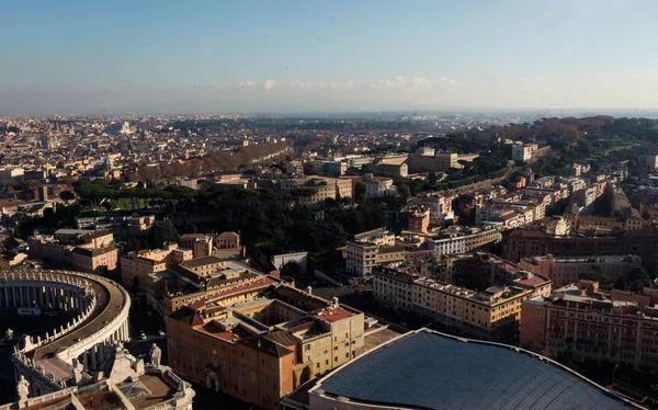 Rom sett från kupolen av Saint Peter — Stockfoto