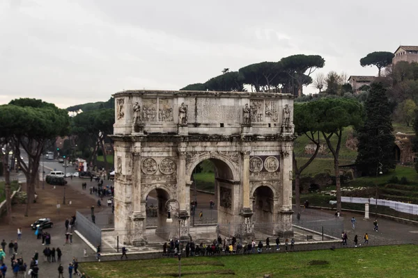 로마에 있는 콘스탄티누스 개선문 — 스톡 사진
