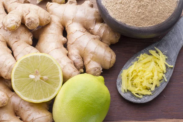 zencefil ve limon yukarıda da görüleceği masada