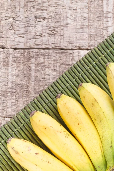 Fruta Plátano Polvo Sobre Mesa Madera Musa Paradisiaca —  Fotos de Stock