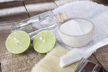 Pişirme soda ve limon ahşap tablo