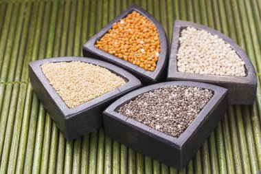 Süper glutensiz gıdalar taneleri: amaranth, chia, quinoa, darı