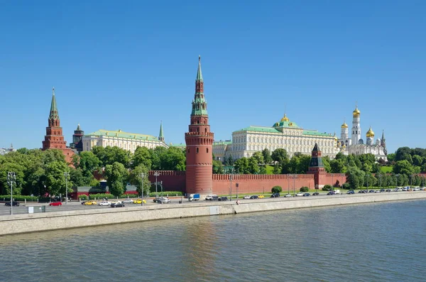 Letní Pohled Moskevského Kremlu Kreml Nábřeží Moskvě Rusko — Stock fotografie
