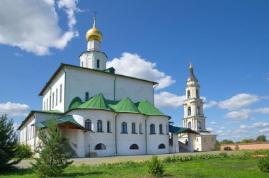 Epiphany eski Golutvin erkek manastır. Epiphany Katedrali (1385) ve çan kulesi. Kolomna, Rusya Federasyonu