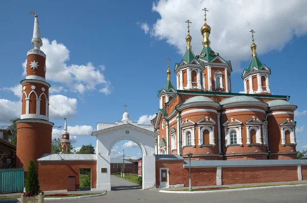 Brusensky 修道院在 Kolomna 莫斯科地区 圣洁十字架的提高的大教堂 — 图库照片