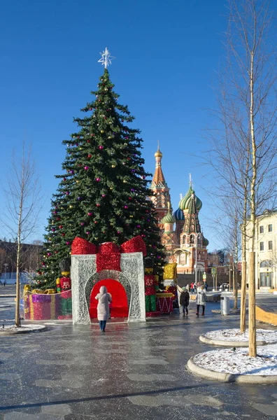 Moscú Rusia Enero 2018 Árbol Navidad Cerca Plaza Roja Centro — Foto de Stock