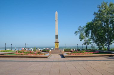 Nizhny Novgorod, Rusya - 19 Ağustos 2018: Dikilitaş Minin ve Nijniy Novgorod Kremlin içinde Pozharsky onuruna