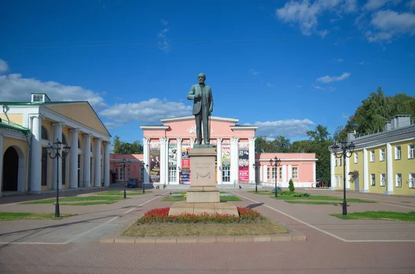 Ryazan Federacja Rosyjska Sierpień 2018 Pomnik Akademika Pawłow Budynku Filharmonii — Zdjęcie stockowe