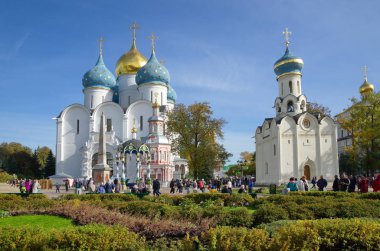 Sergiev Posad, Rusya Federasyonu - 9 Eylül 2018: Katedraller, Holy Trinity St Sergius Lavra
