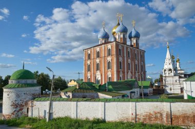 Ryazan, Rusya Federasyonu içinde Ryazan Kremlin ve Spaso-Preobrazhensky manastır mimarisi