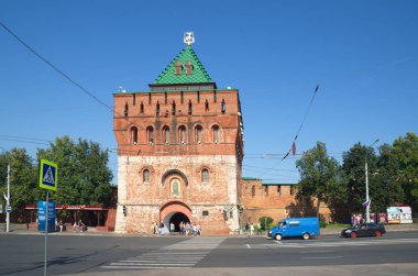 Nizhny Novgorod, Rusya - 19 Ağustos 2018: Dmitrievskaya görünüm Nijniy Novgorod Kremlin Kulesi