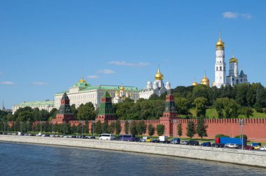 Moskova Kremlin, güneşli bir günde, Rusya Kremlin setin manzarasına güzel yaz