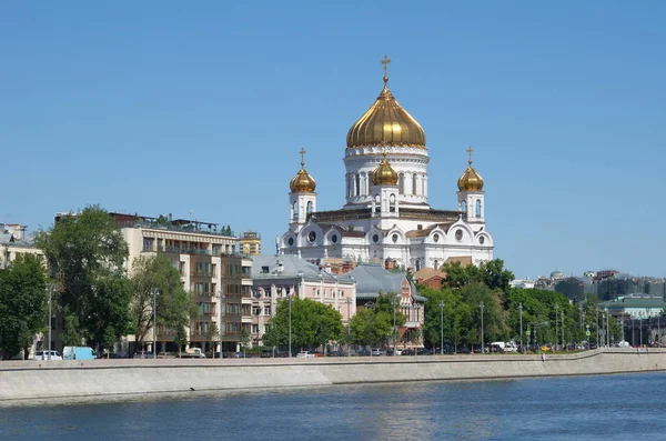 Vista Catedral Cristo Salvador Aterro Prechistenskaya Moscou Rússia — Fotografia de Stock