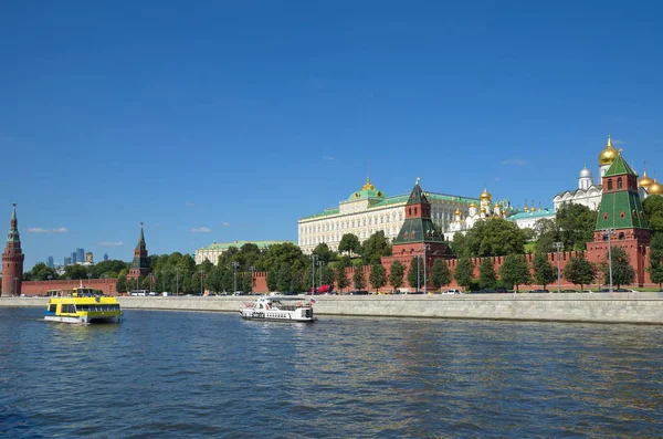 Pohled Moskevského Kremlu Kreml Násep Slunečného Letního Dne Rusko — Stock fotografie