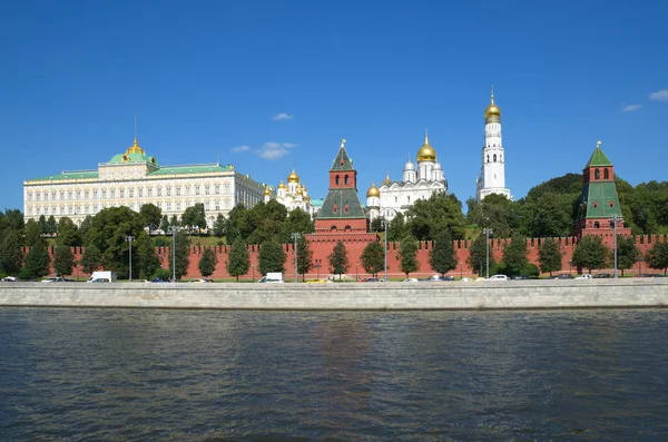 Vista Verano Del Kremlin Moscú Terraplén Del Kremlin Rusia — Foto de Stock