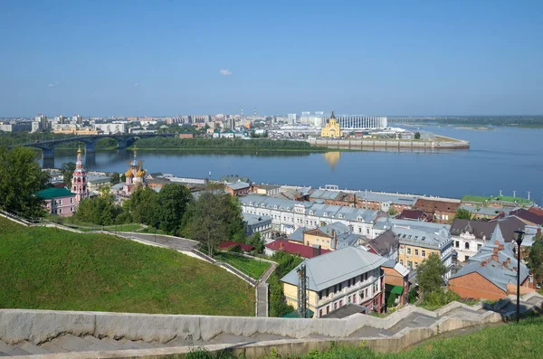 Όμορφο Καλοκαίρι Θέα Nizhnevolzhskaya Ανάχωμα Και Βέλος Συμβολή Των Ποταμών — Φωτογραφία Αρχείου
