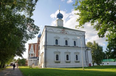 Ryazan, Rusya - 17 Ağustos 2018: Başkalaşım Spaso-Preobrazhensky Manastırı Katedralde. 1702 inşa edilmiş