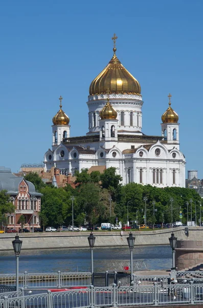 Vista Verão Catedral Cristo Salvador Moscou Rússia — Fotografia de Stock