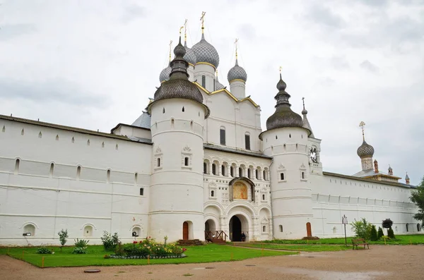 Rostov Rusia Julio 2019 Rostov Kremlin Puerta Santa Iglesia Resurrección — Foto de Stock