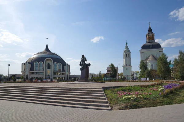 Tula Russie Septembre 2019 Monument Nikita Demidov Sur Fond Musée — Photo
