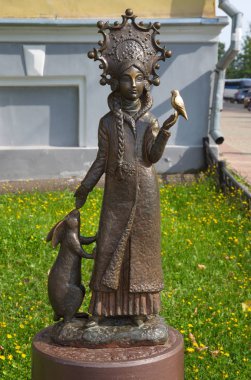 Kostroma, Rusya - 25 Temmuz 2019: Susaninskaya Meydanı 'ndaki Kar Bakiresi Anıtı