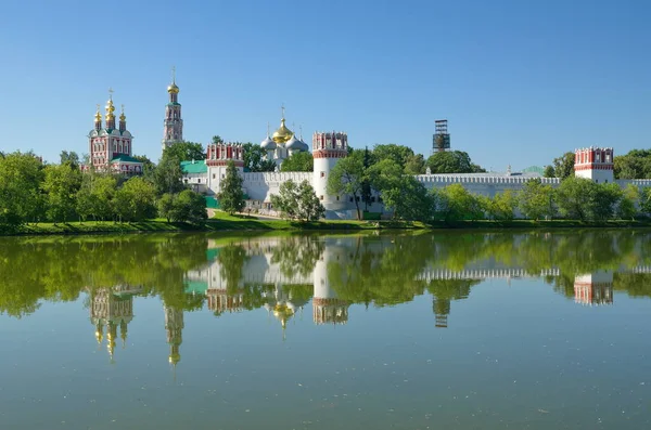 여름에 보이는 디비시 수도원과 디비시 러시아의 모스크바 — 스톡 사진