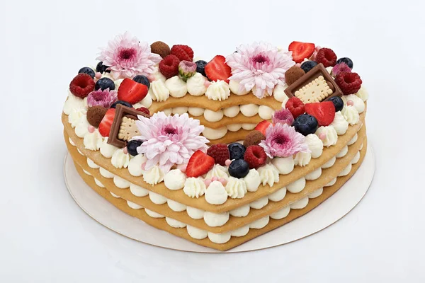 Tort w kształcie serca — Zdjęcie stockowe