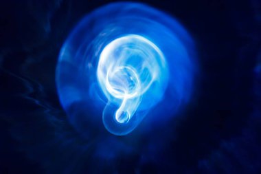 Karanlıktaki ses dalgaları