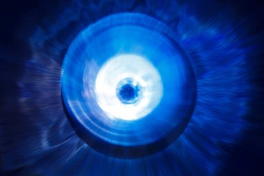 Karanlıktaki ses dalgaları