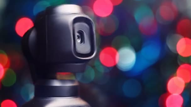 Gimbal fotoaparát na pozadí bokeh — Stock video