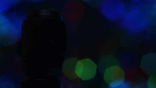 Gimbal fotoaparát na pozadí bokeh — Stock video