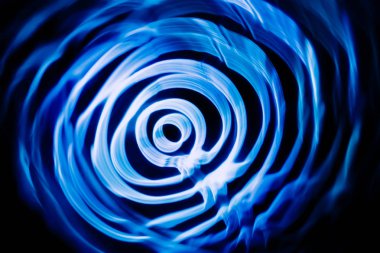 Karanlıktaki ses dalgaları