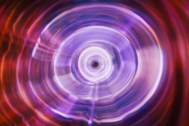 # Karanlıktaki ses dalgaları #