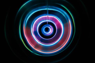 # Karanlıktaki ses dalgaları #