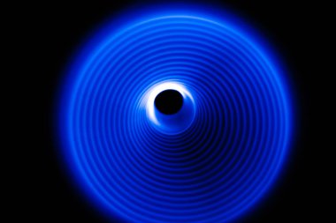 Karanlıktaki ses dalgaları