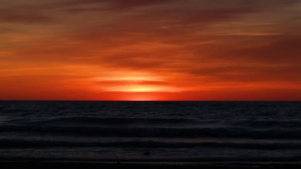 Τέλη Όμορφο Ηλιοβασίλεμα Στη Βαλτική Θάλασσα — Αρχείο Βίντεο