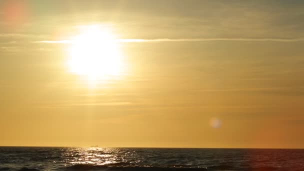 波罗的海上美丽的夏日日落 俄罗斯 — 图库视频影像
