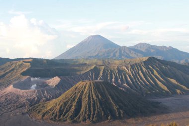 Bromo dağ manzaralı, Bromo Tengger Semeru Milli Parkı, Doğu Java, Endonezya Penanjakan açısından bir aktif yanardağ olduğunu