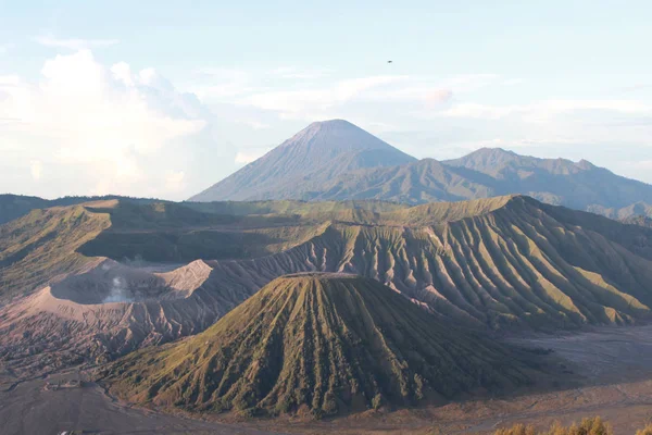 Penanjakan 관점에서 Tengger Semeru 인도네시아에서 활화산입니다 — 스톡 사진
