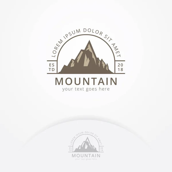 Diseño Logotipo Montaña Exterior Expedición Aventura Aire Libre Montañas Logotipo — Vector de stock